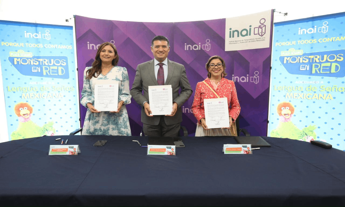 Firman convenio INAI e ICAI “Plaza Sésamo monstruos en red”